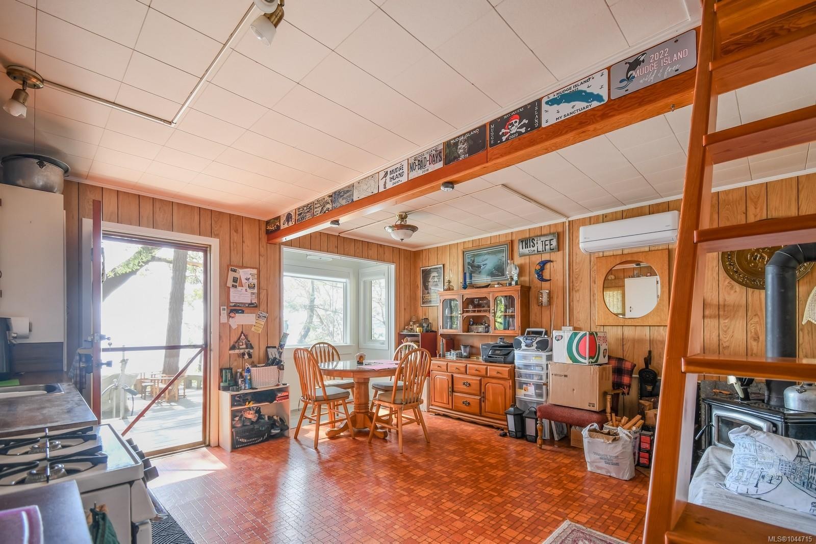 919 Salal Dr, Mudge Island, BC