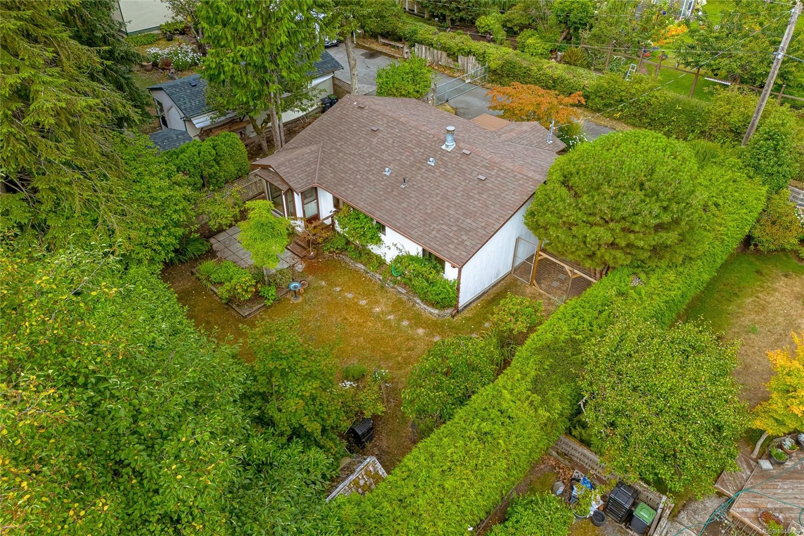 A-1143 Munro St, Esquimalt, BC