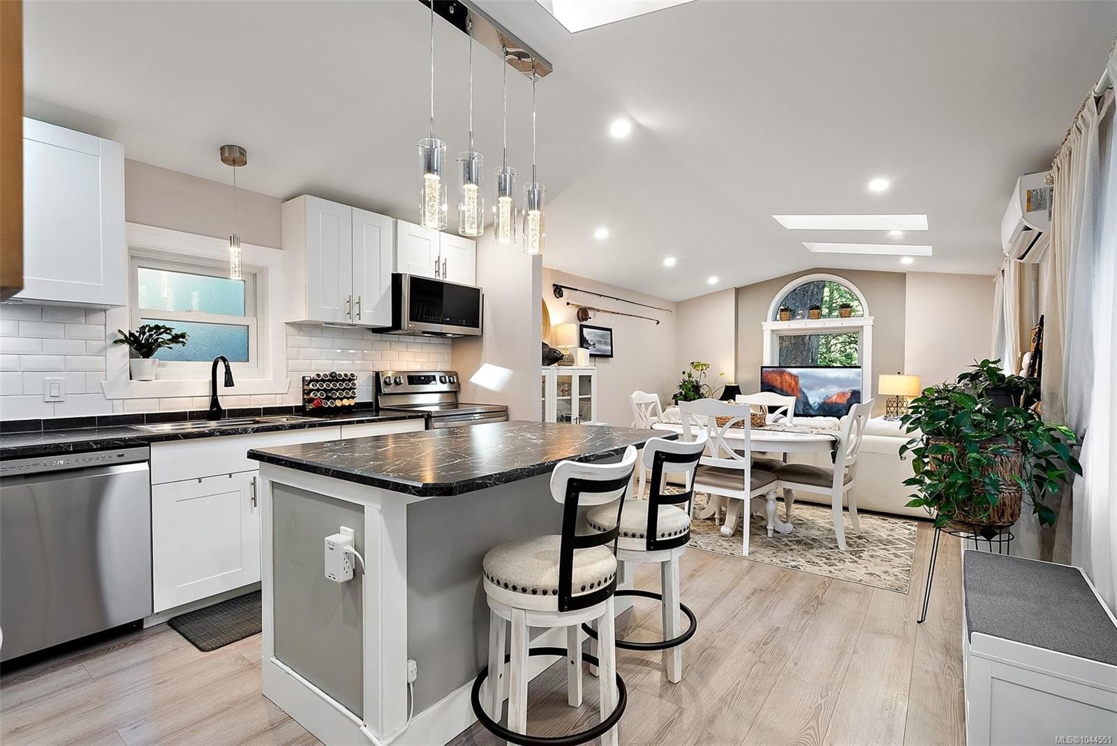 #131-2500 Florence Lake Rd, Langford, BC