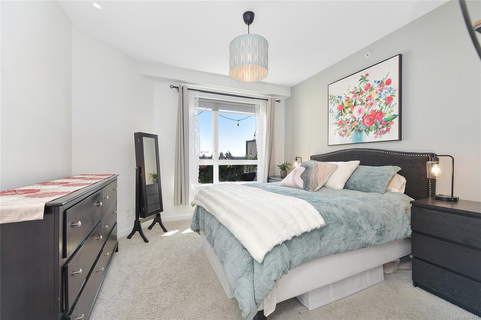 #421-2871 Jacklin Rd, Langford, BC - Indoor Photo Showing Bedroom