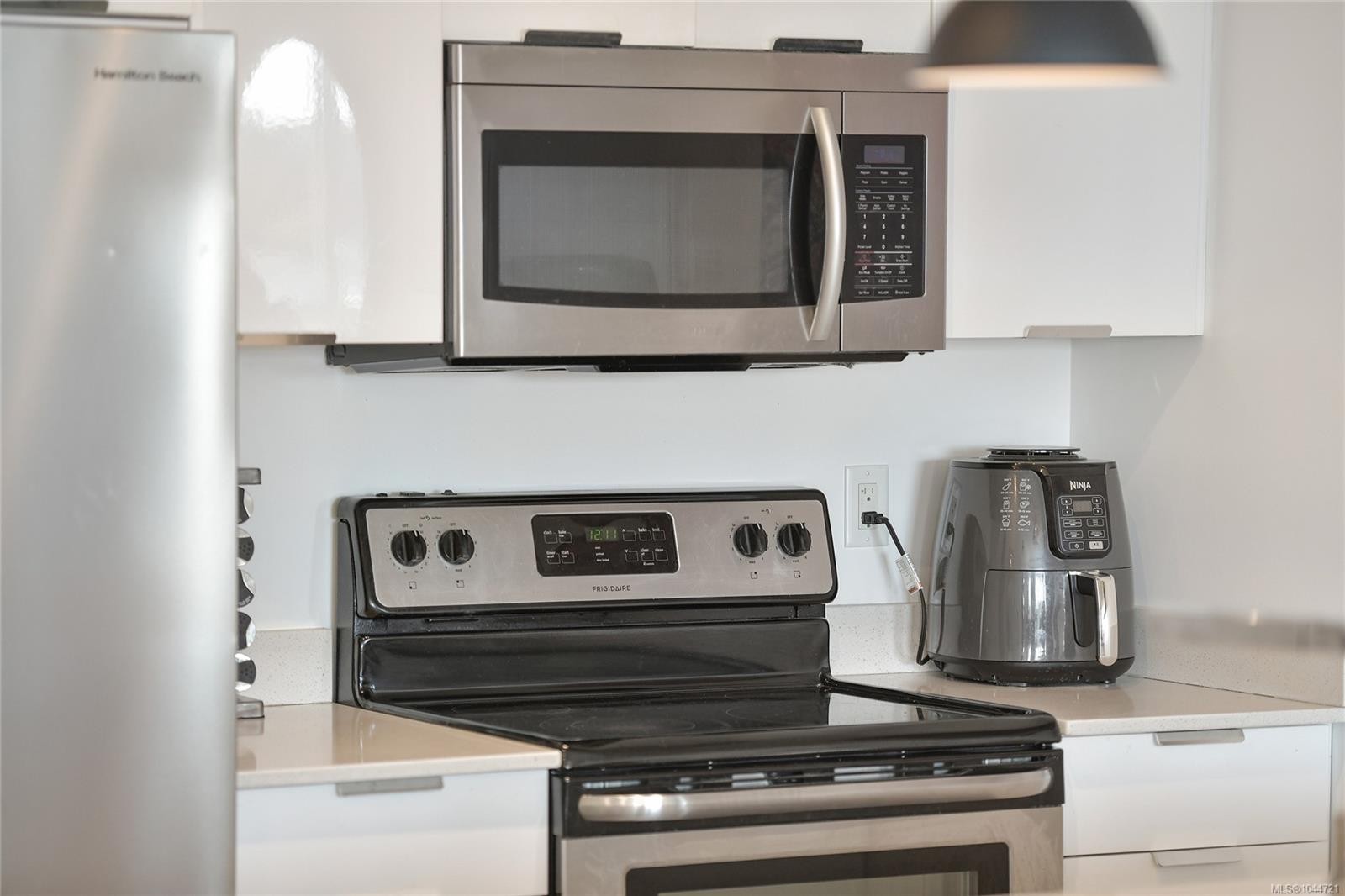 #421-2871 Jacklin Rd, Langford, BC - Indoor Photo Showing Kitchen