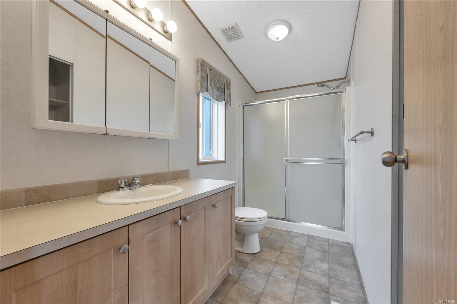 1845 Noorzan St, Nanaimo, BC