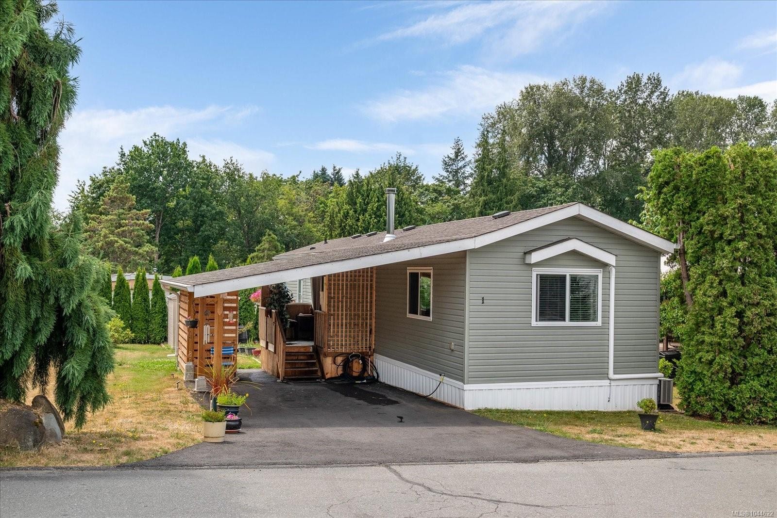 1 Honey Dr, Nanaimo, BC