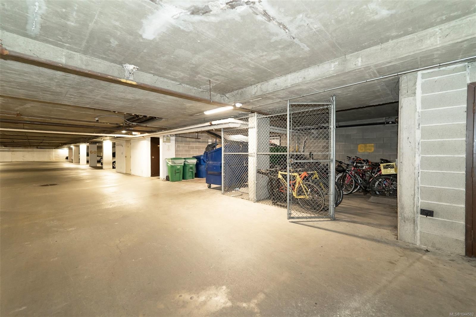 #104-2757 Quadra St, Victoria, BC - Indoor Photo Showing Garage