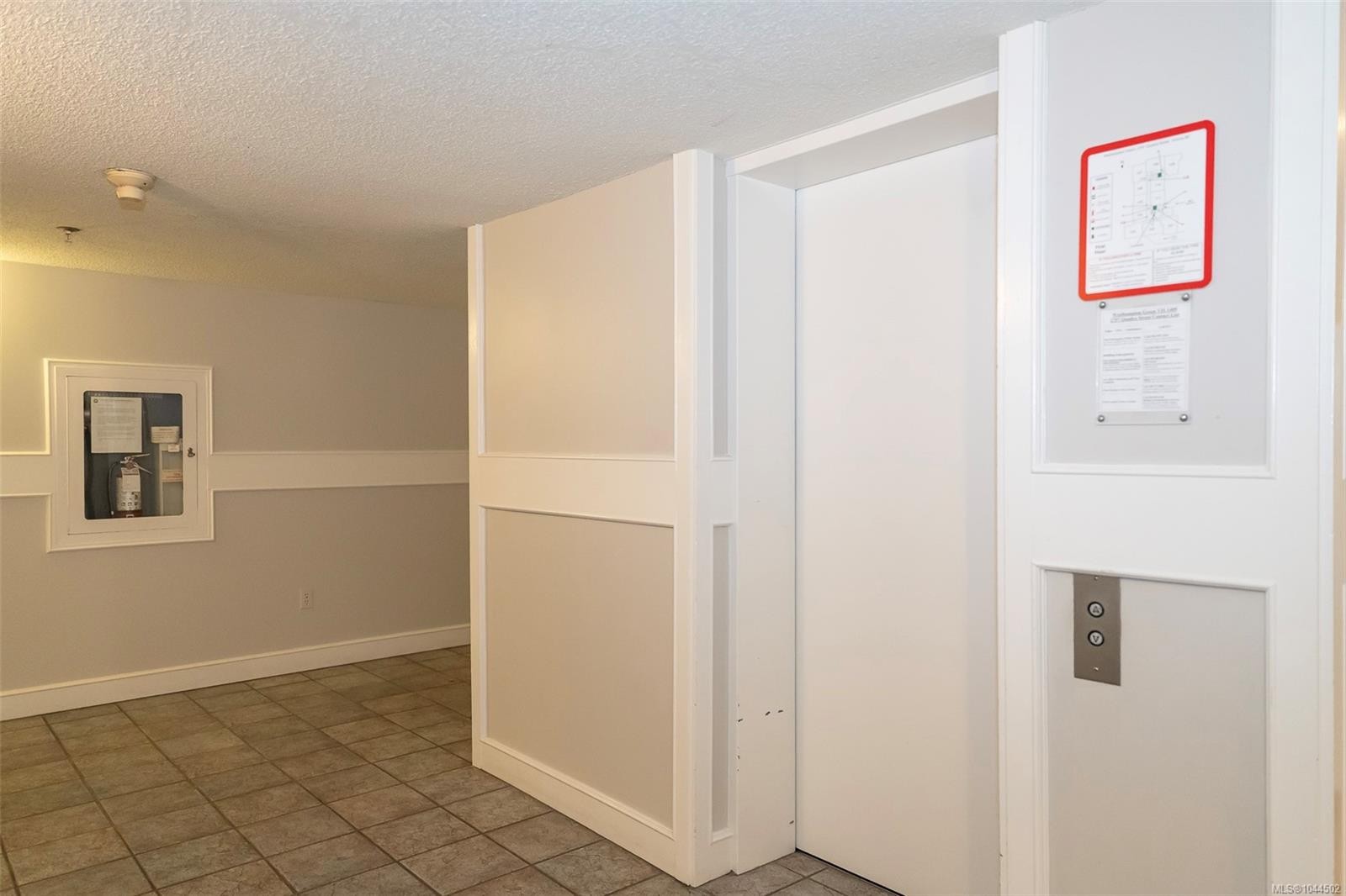 #104-2757 Quadra St, Victoria, BC - Indoor Photo Showing Other Room