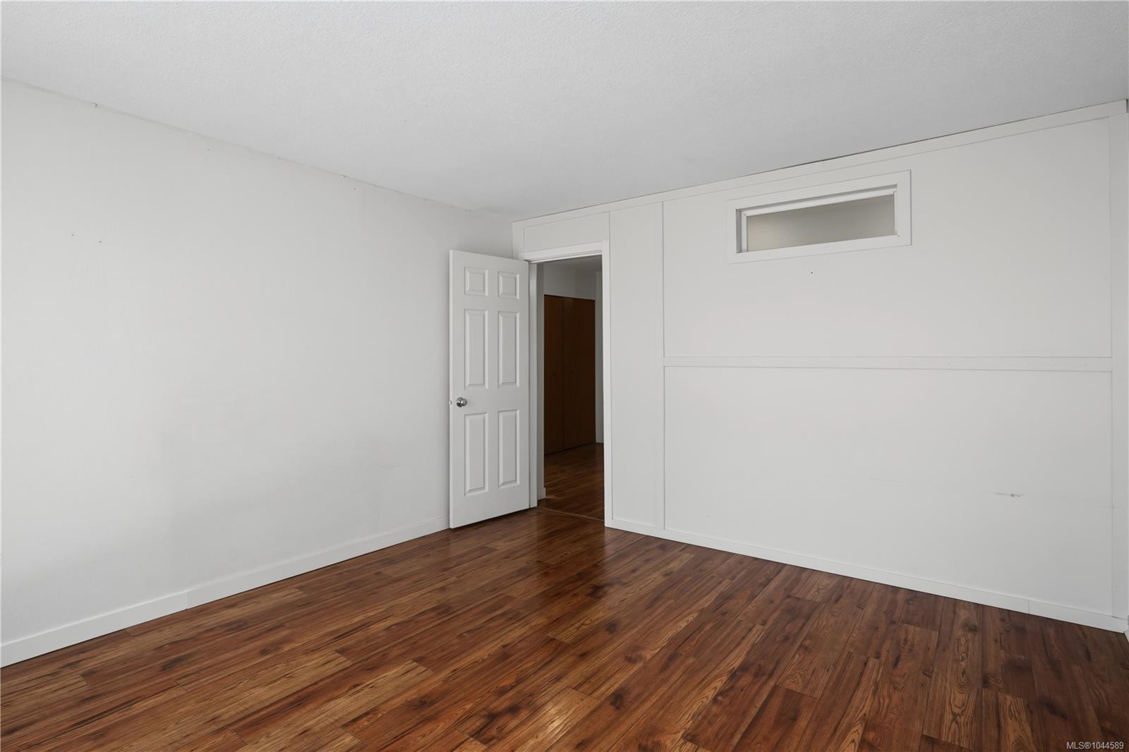 #302-755 Hillside Ave, Victoria, BC - Indoor Photo Showing Other Room