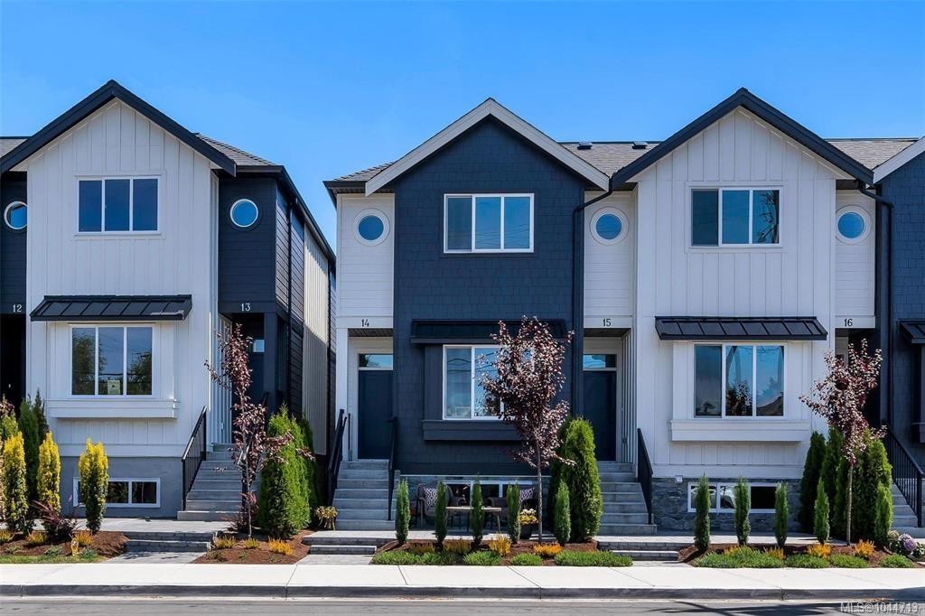 #7-10145 Fifth St, Sidney, BC