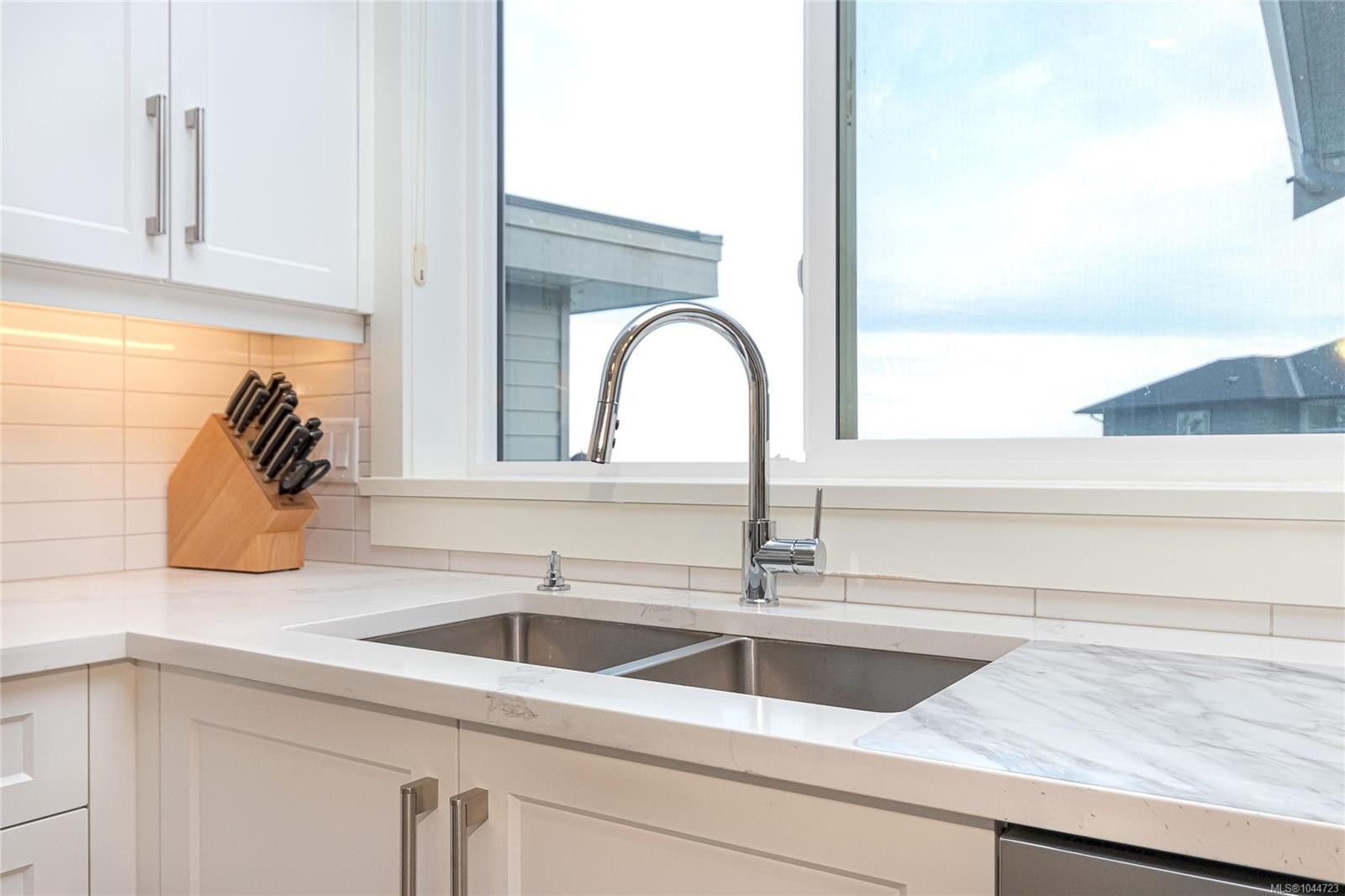 2406 Azurite Cres, Langford, BC