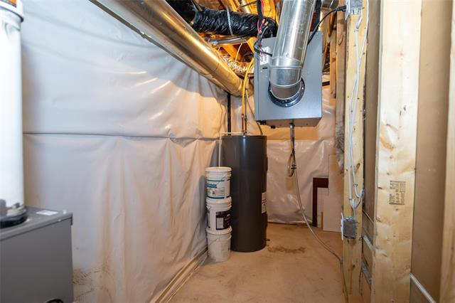 602 Kirkbridge Dr, Winnipeg, MB - Indoor Photo Showing Basement