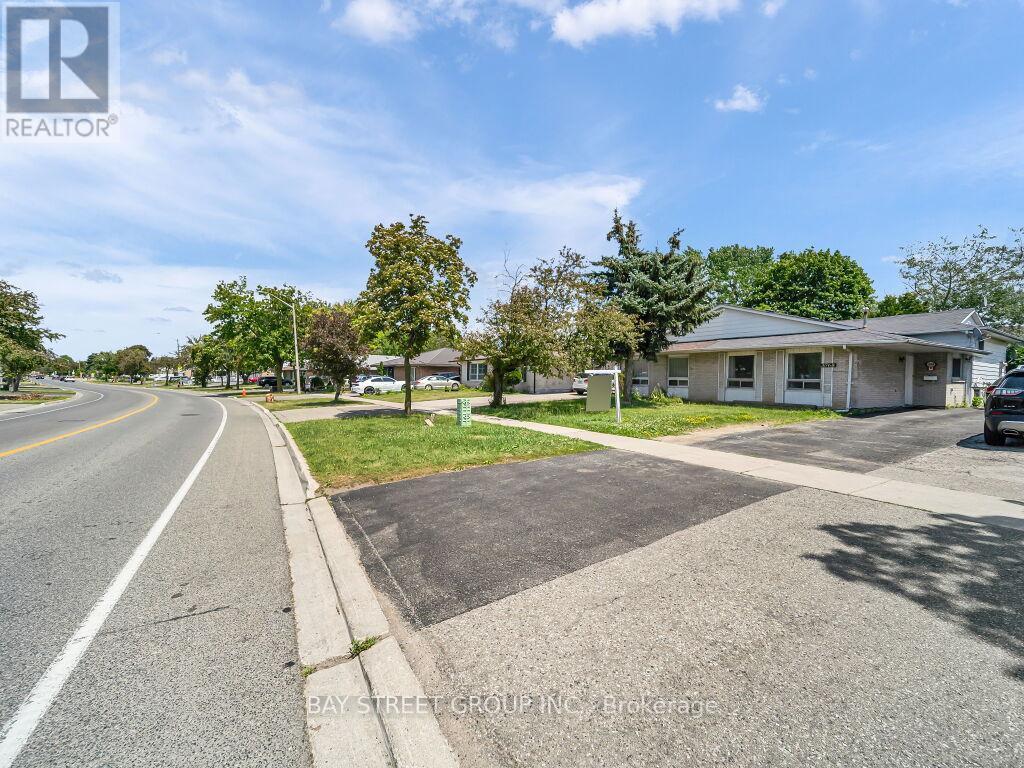 3068 Morning Star Drive, Mississauga, ON - Outdoor
