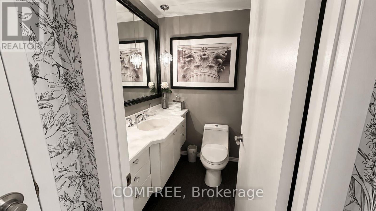 8950 Brown Road, Niagara Falls (Brown), ON - Indoor Photo Showing Bathroom
