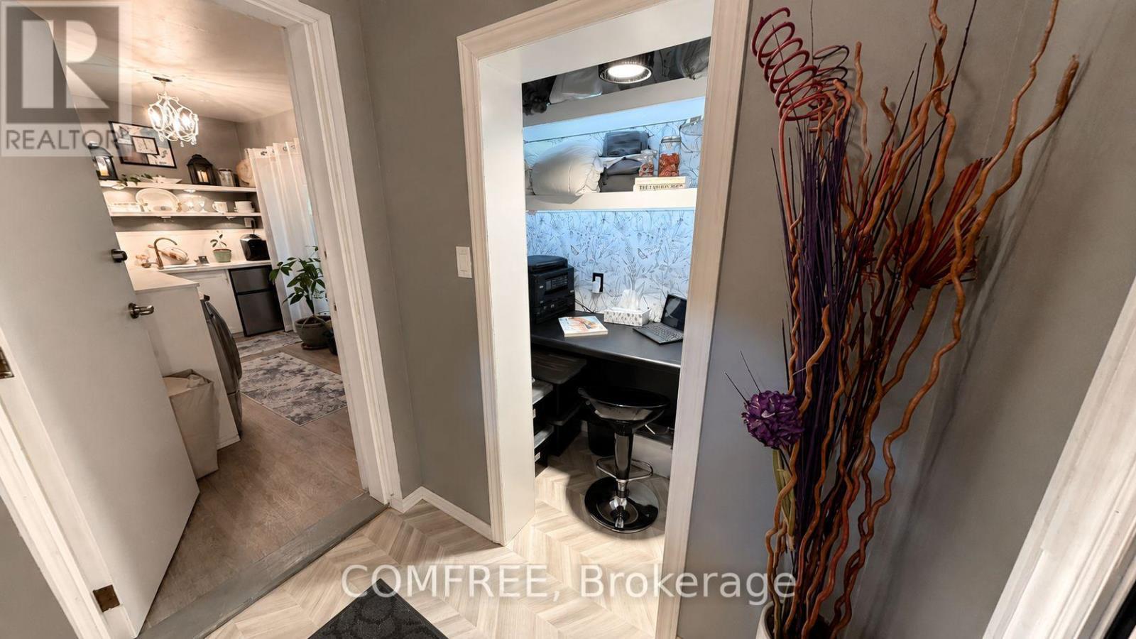 8950 Brown Road, Niagara Falls (Brown), ON - Indoor Photo Showing Other Room