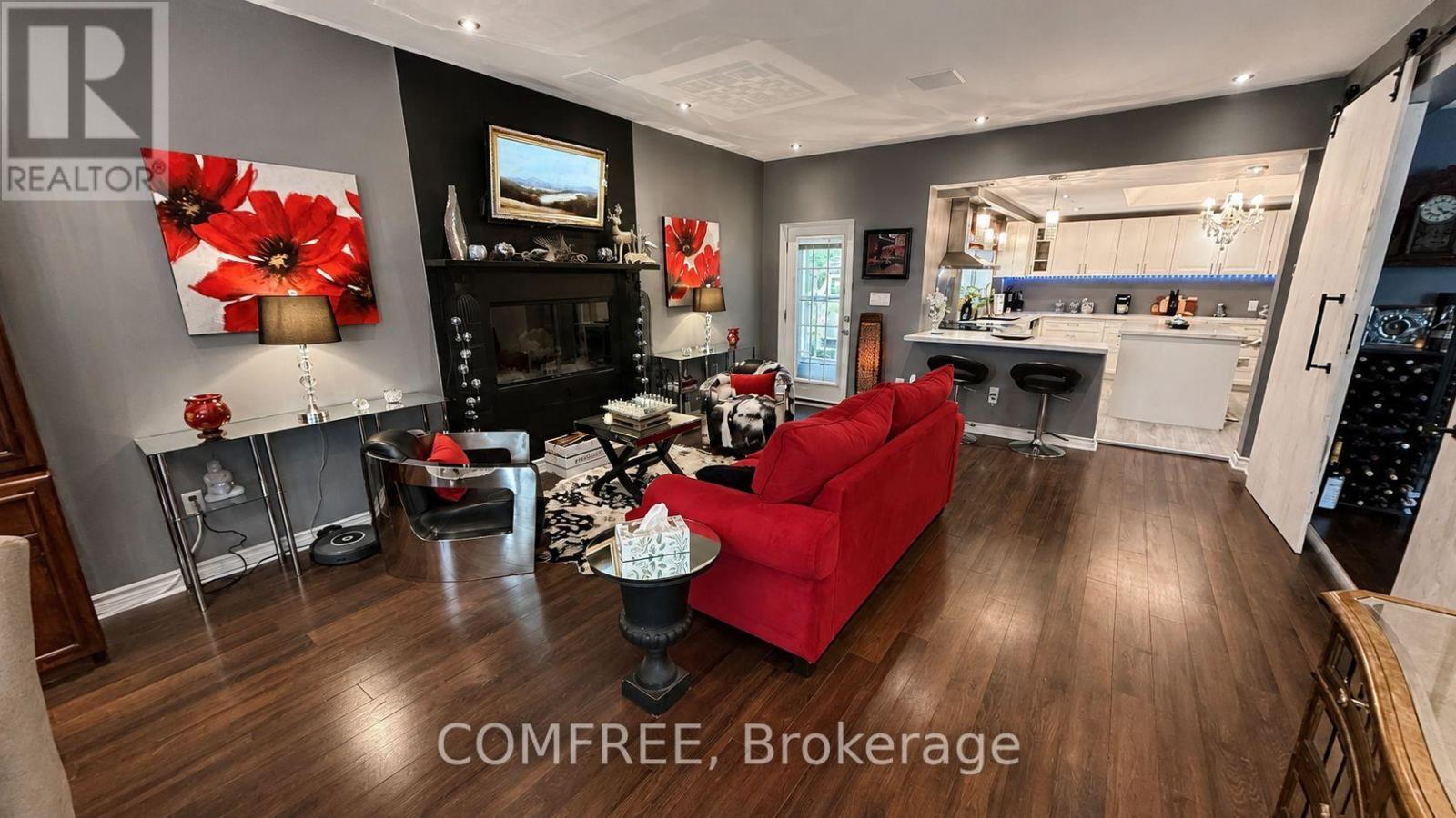 8950 Brown Road, Niagara Falls (Brown), ON - Indoor