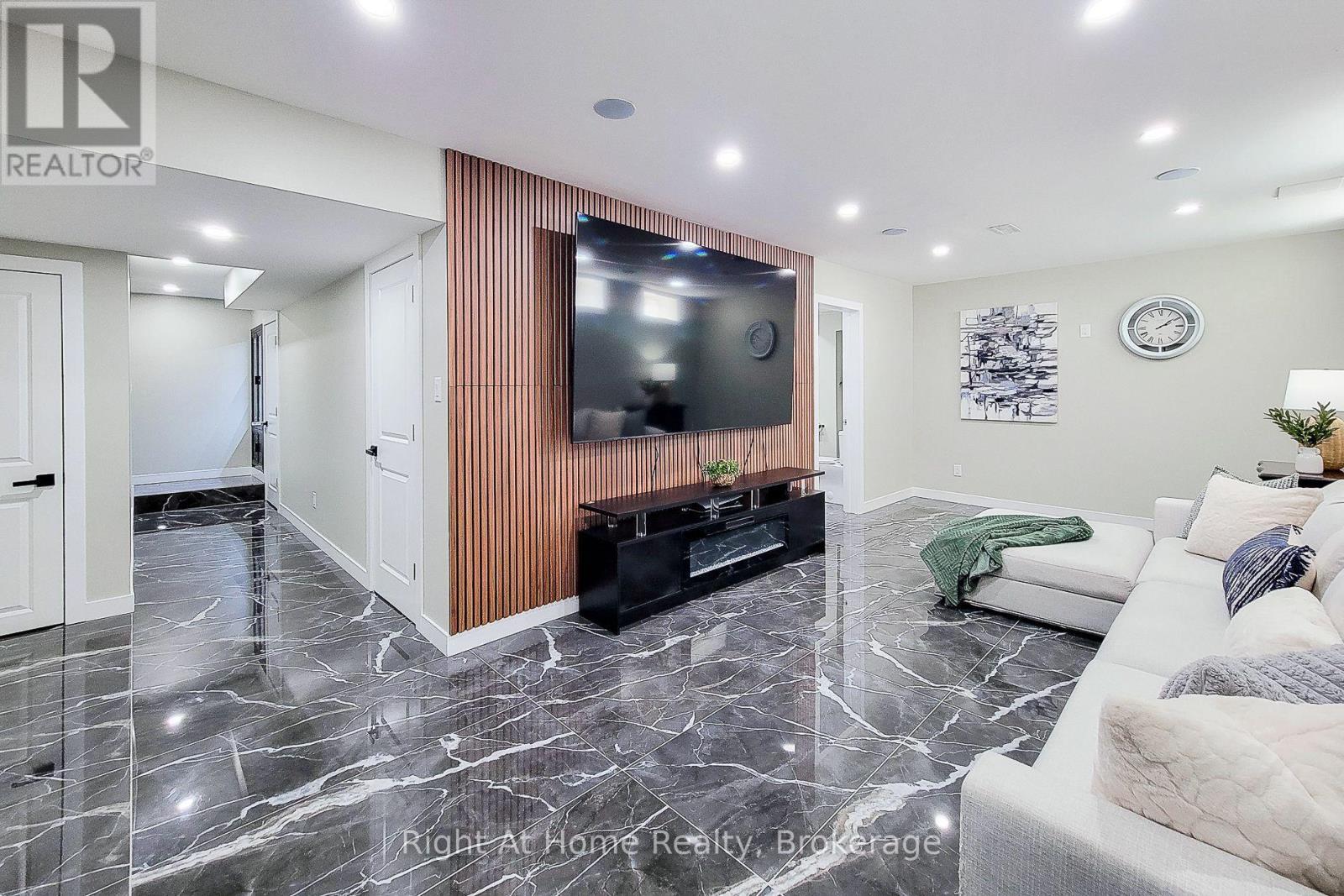 3 Trailside Drive, Haldimand, ON - Indoor Photo Showing Other Room