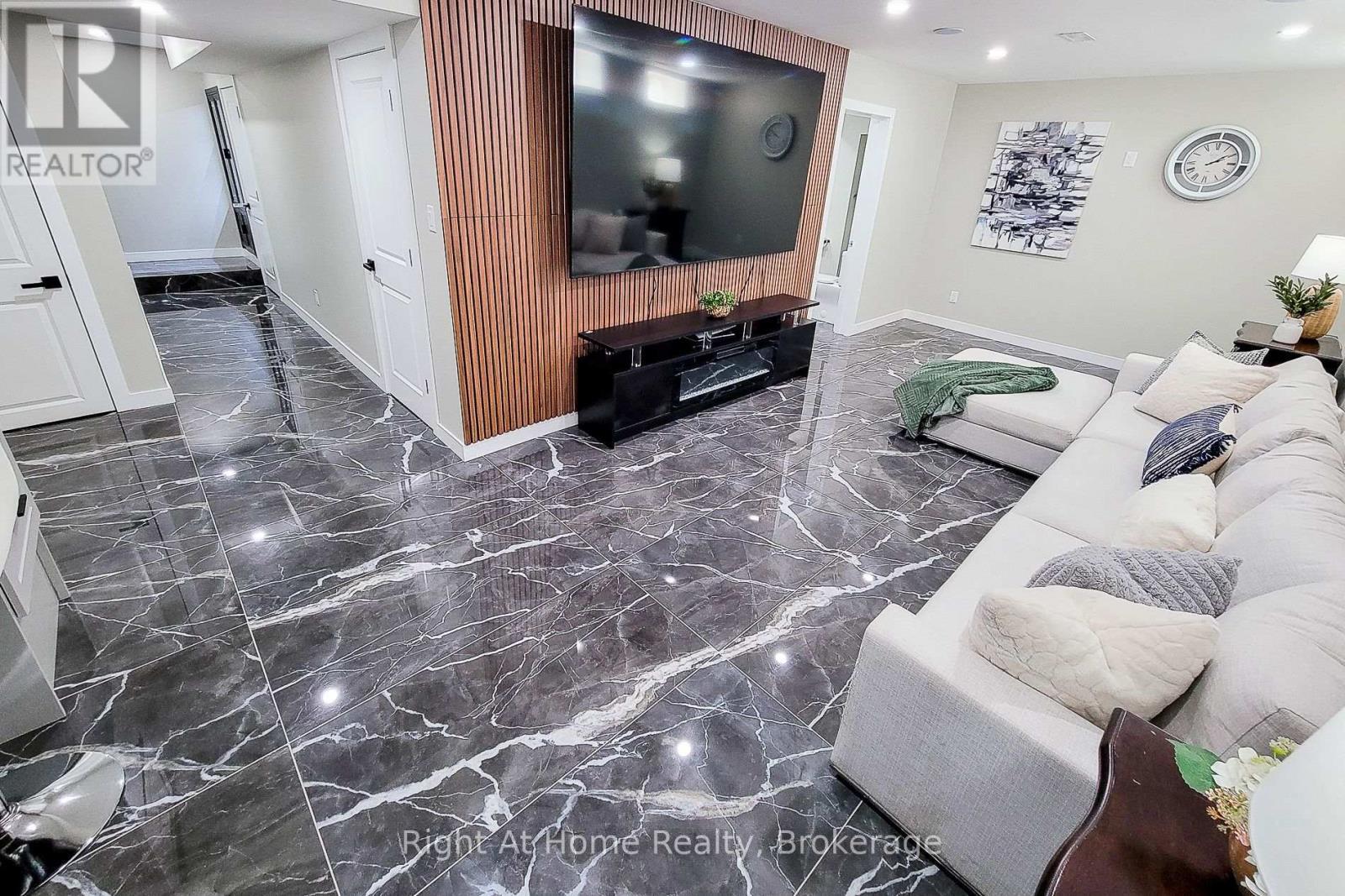 3 Trailside Drive, Haldimand, ON - Indoor