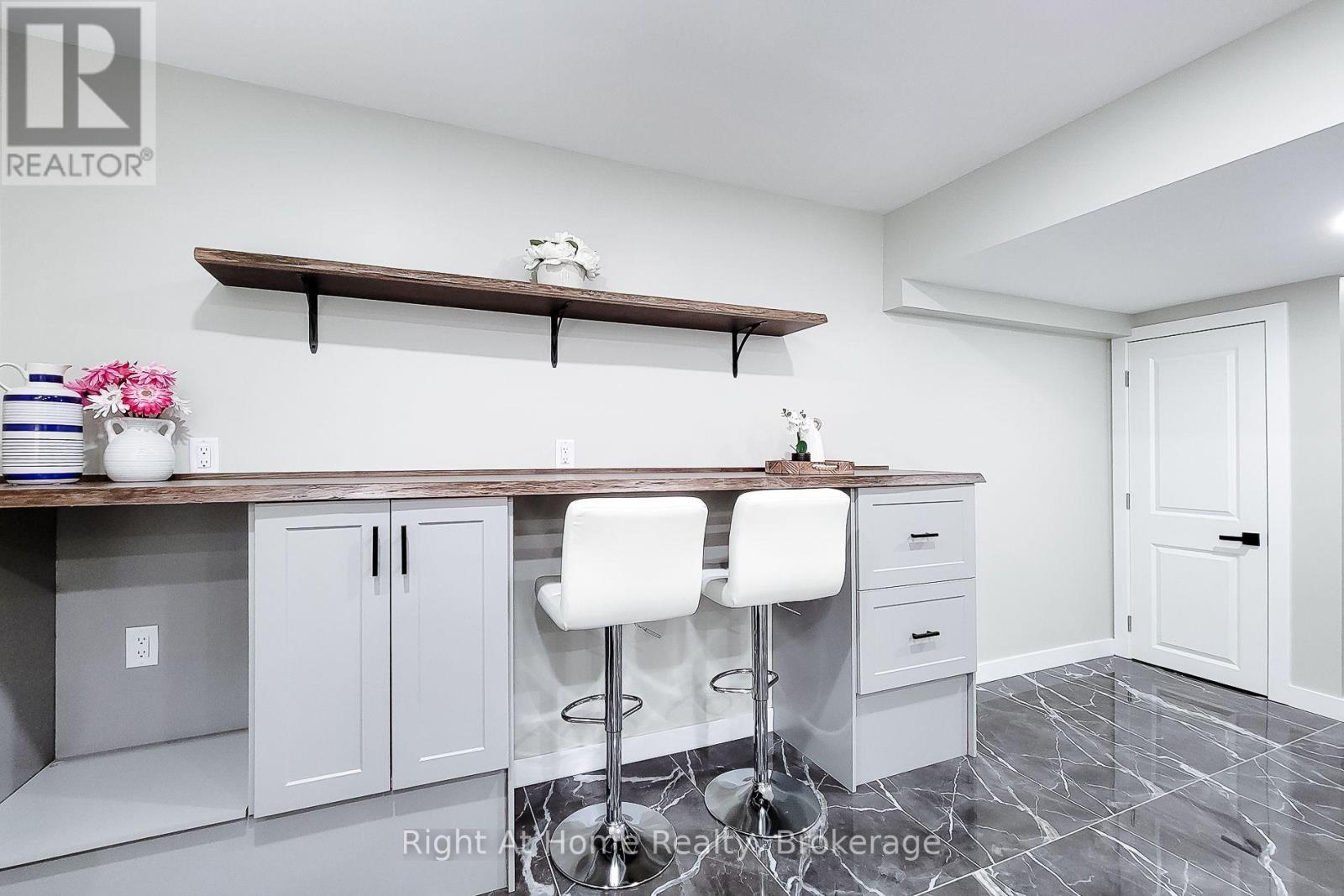 3 Trailside Drive, Haldimand, ON - Indoor