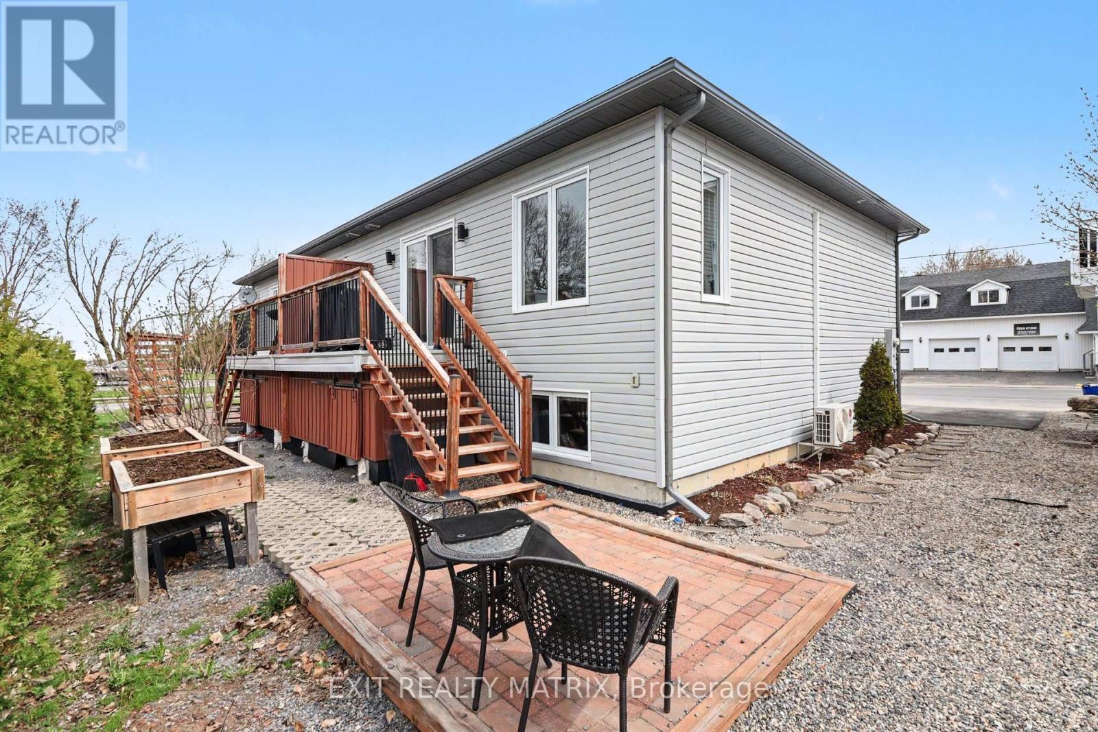 184 Lavergne Street, The Nation, ON - Outdoor With Deck Patio Veranda