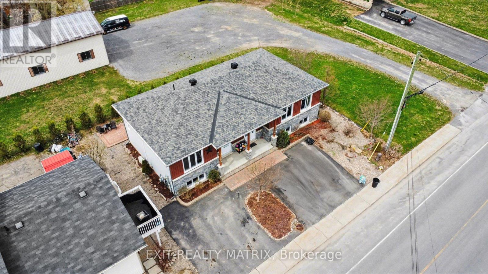 184 Lavergne Street, The Nation, ON - Outdoor With Deck Patio Veranda