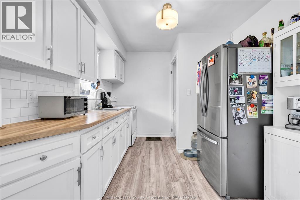 1451 Henry Ford Centre Drive, Windsor, ON - Indoor