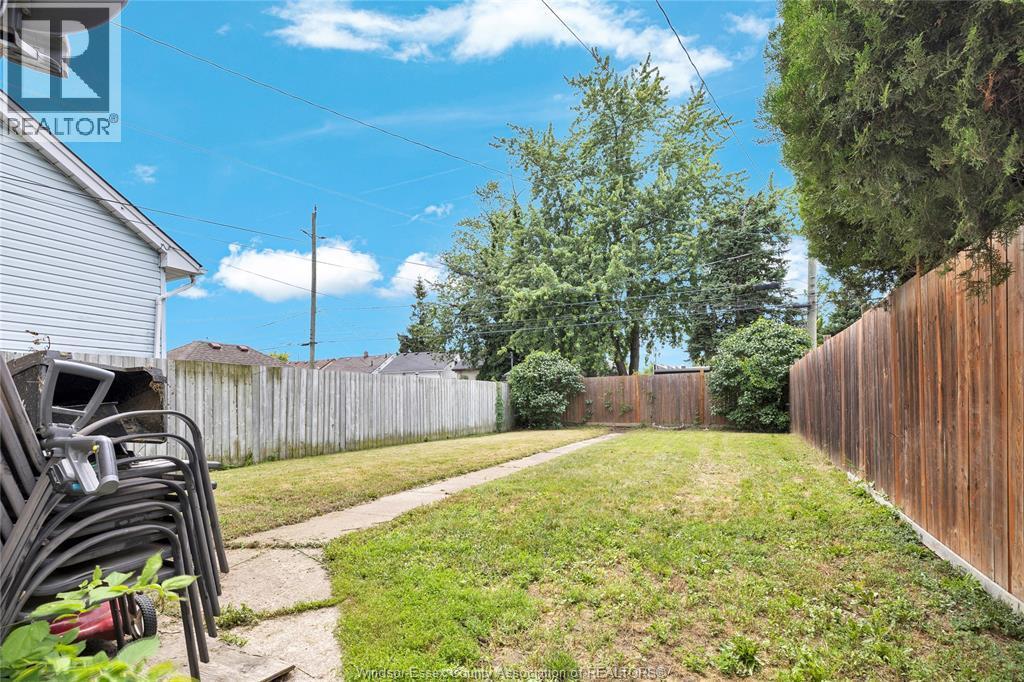 1451 Henry Ford Centre Drive, Windsor, ON - Outdoor