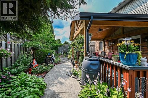25 Eric Burke Court, Hamilton, ON - Outdoor