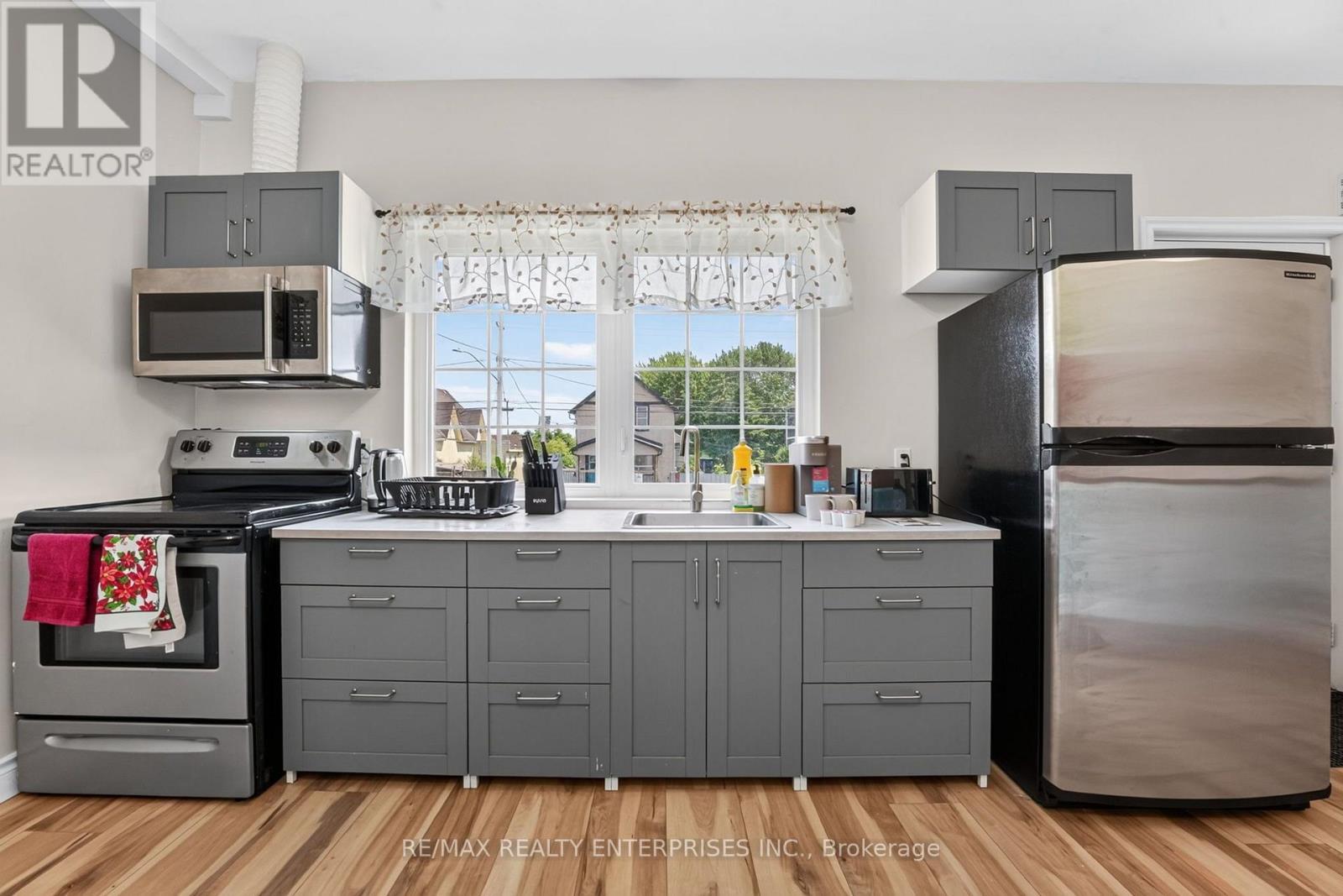 664 King Street, Port Colborne, ON - Indoor Photo Showing Kitchen