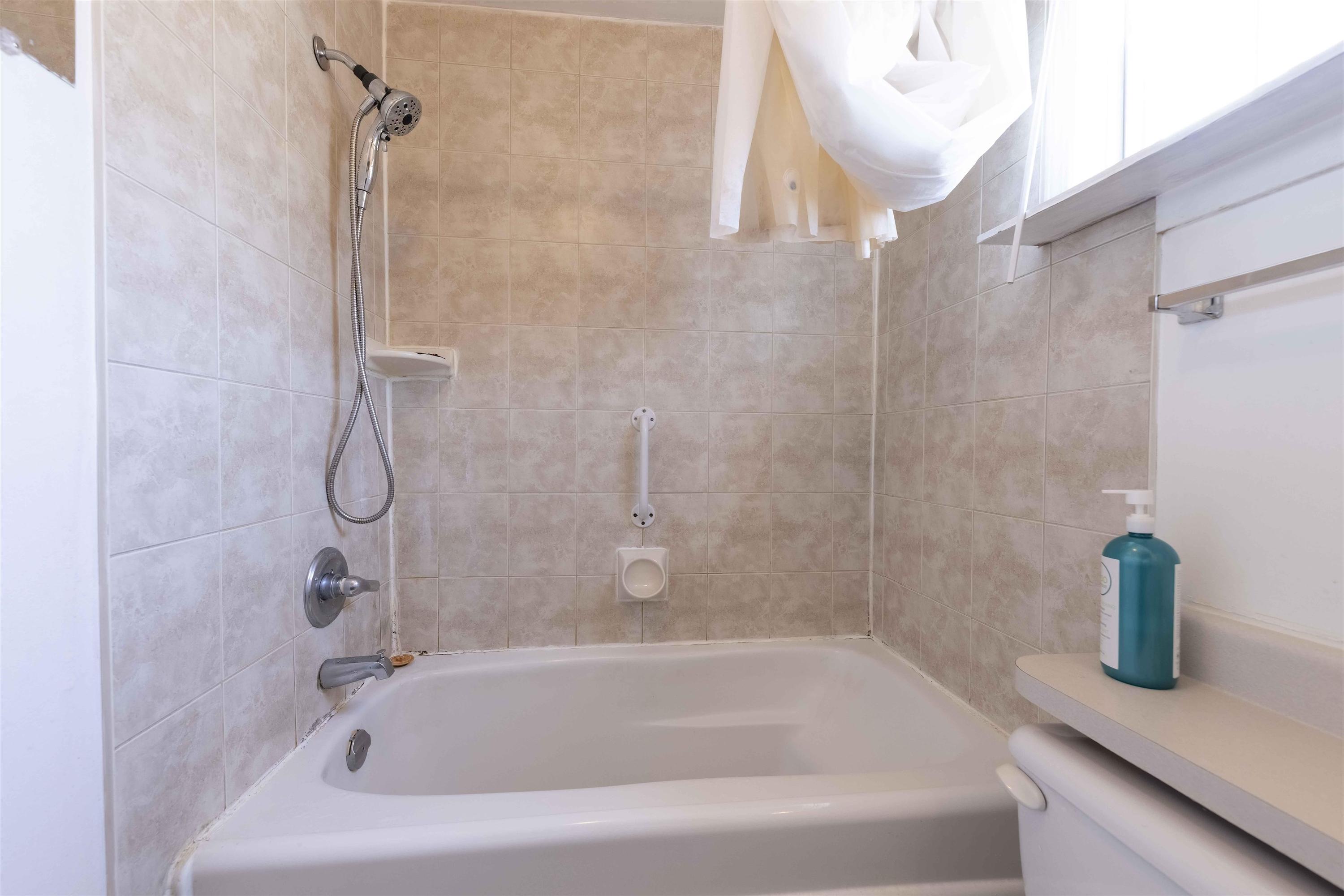 476 Brock Street E, Thunder Bay, ON - Indoor Photo Showing Bathroom