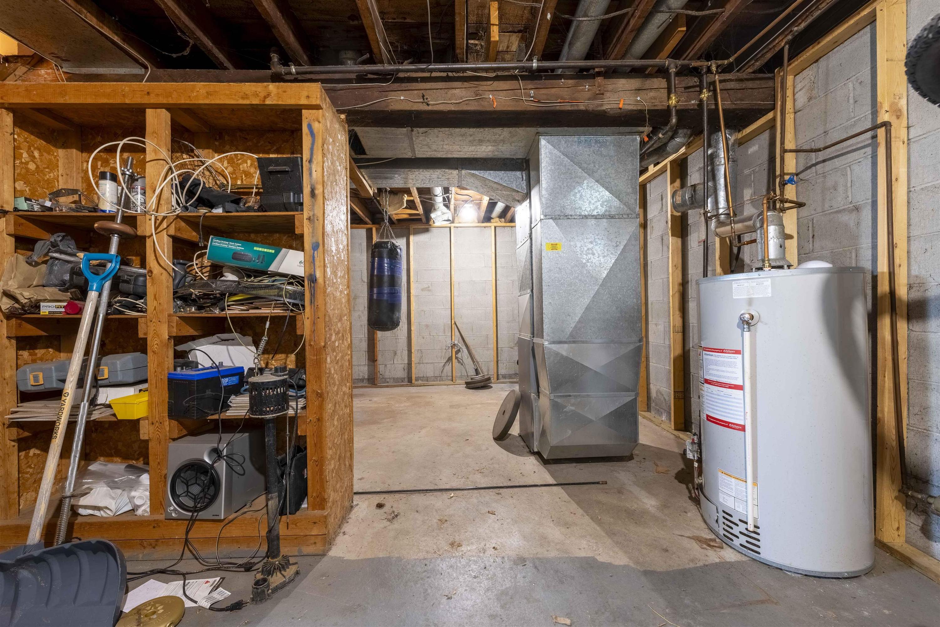 476 Brock Street E, Thunder Bay, ON - Indoor Photo Showing Basement