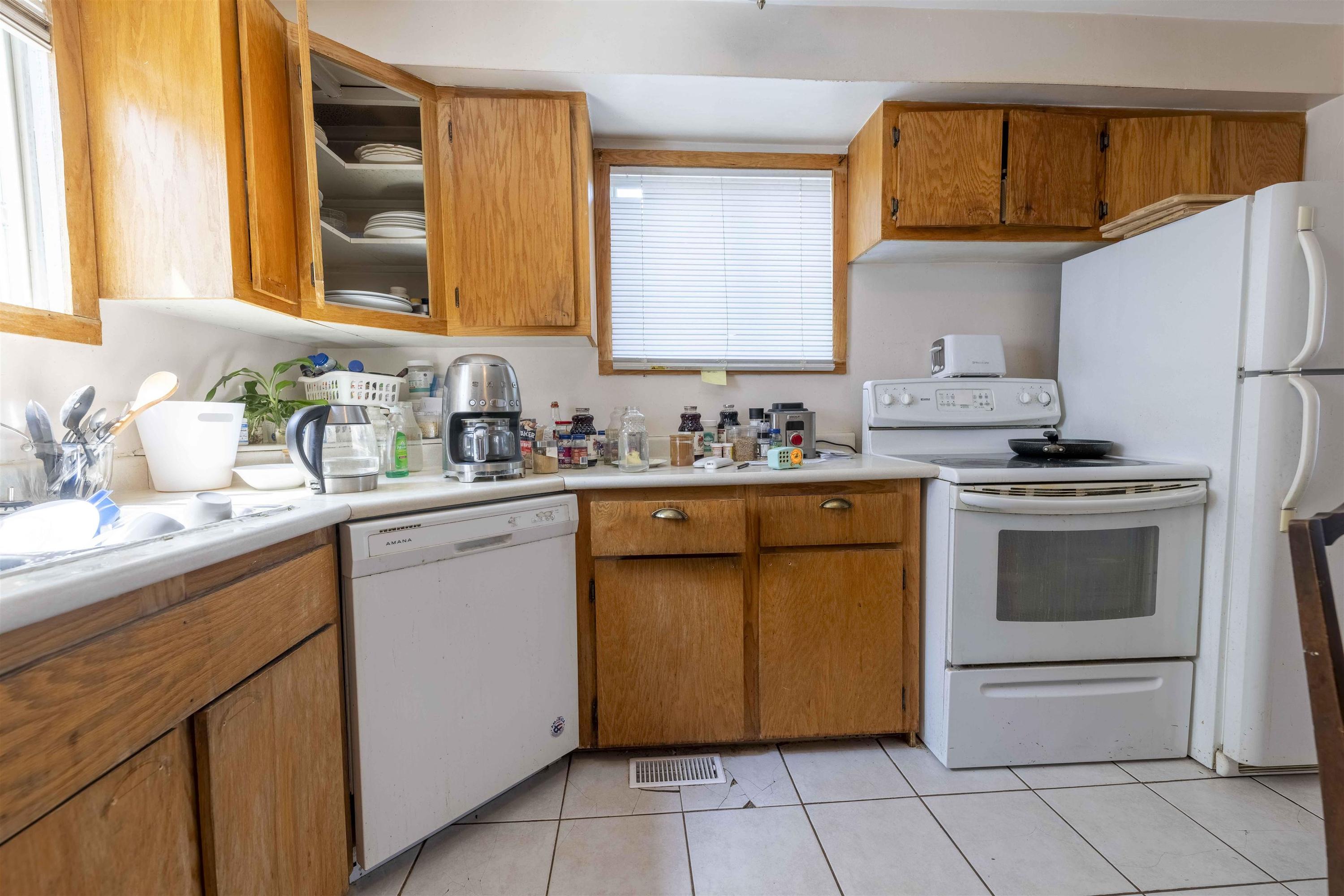 476 Brock Street E, Thunder Bay, ON - Indoor Photo Showing Kitchen