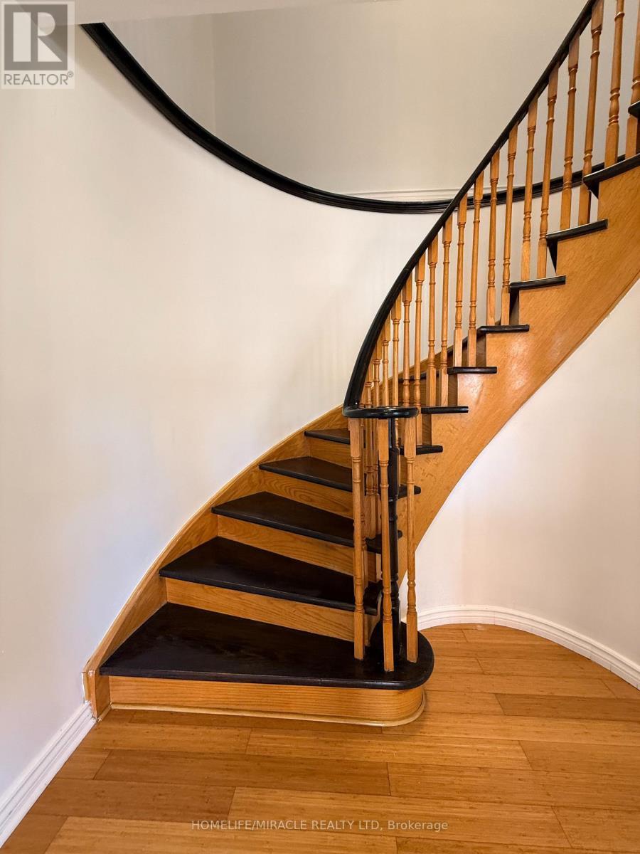 102 Misty Hills Trail, Toronto, ON - Indoor Photo Showing Other Room