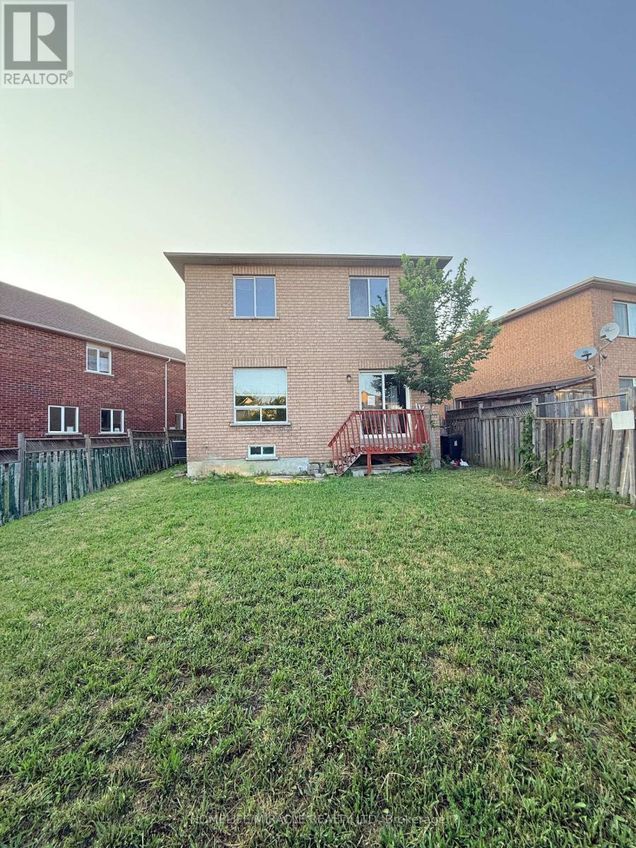 102 Misty Hills Trail, Toronto, ON - Outdoor