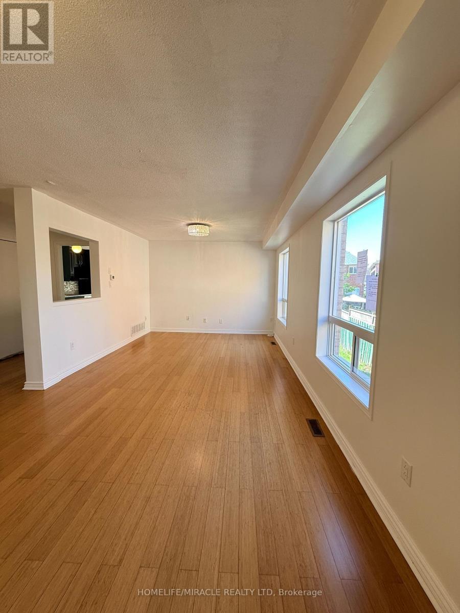 102 Misty Hills Trail, Toronto, ON - Indoor Photo Showing Other Room
