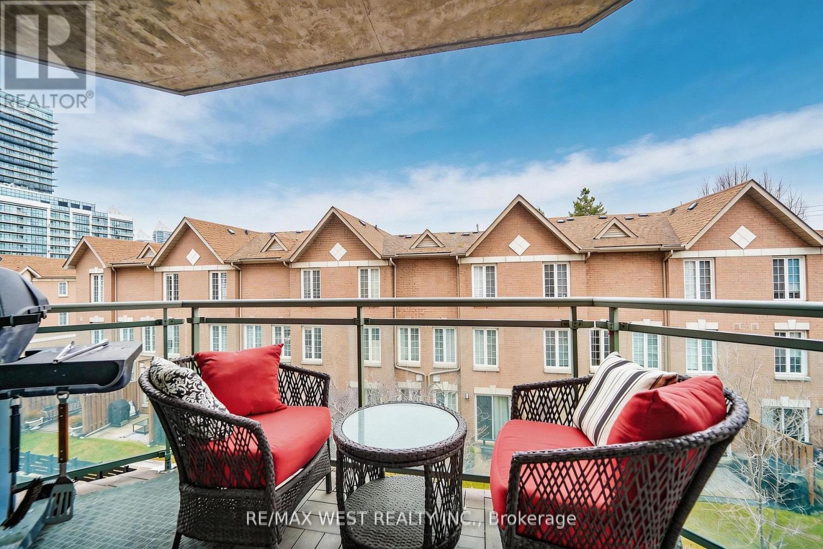 309 - 190 Manitoba Street, Toronto, ON - Outdoor
