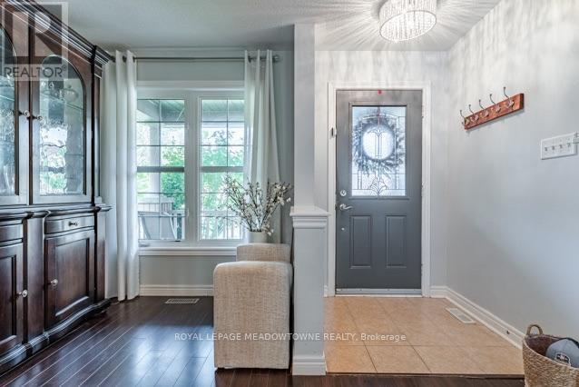150 Mccready Drive, Milton, ON - Indoor Photo Showing Other Room