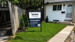 11 GRANTBROOK COURT Brampton, ON L6S 2K8