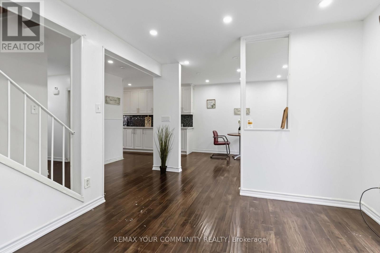 11 Grantbrook Court, Brampton, ON - Indoor Photo Showing Other Room