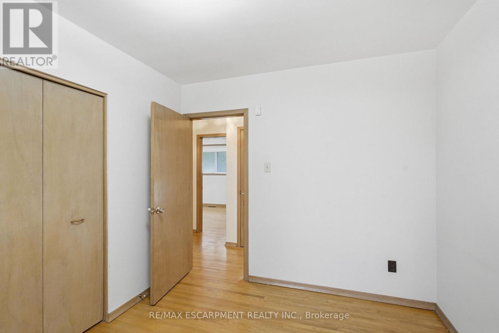 44 Mcdonald Court, Hamilton, ON - Indoor Photo Showing Other Room