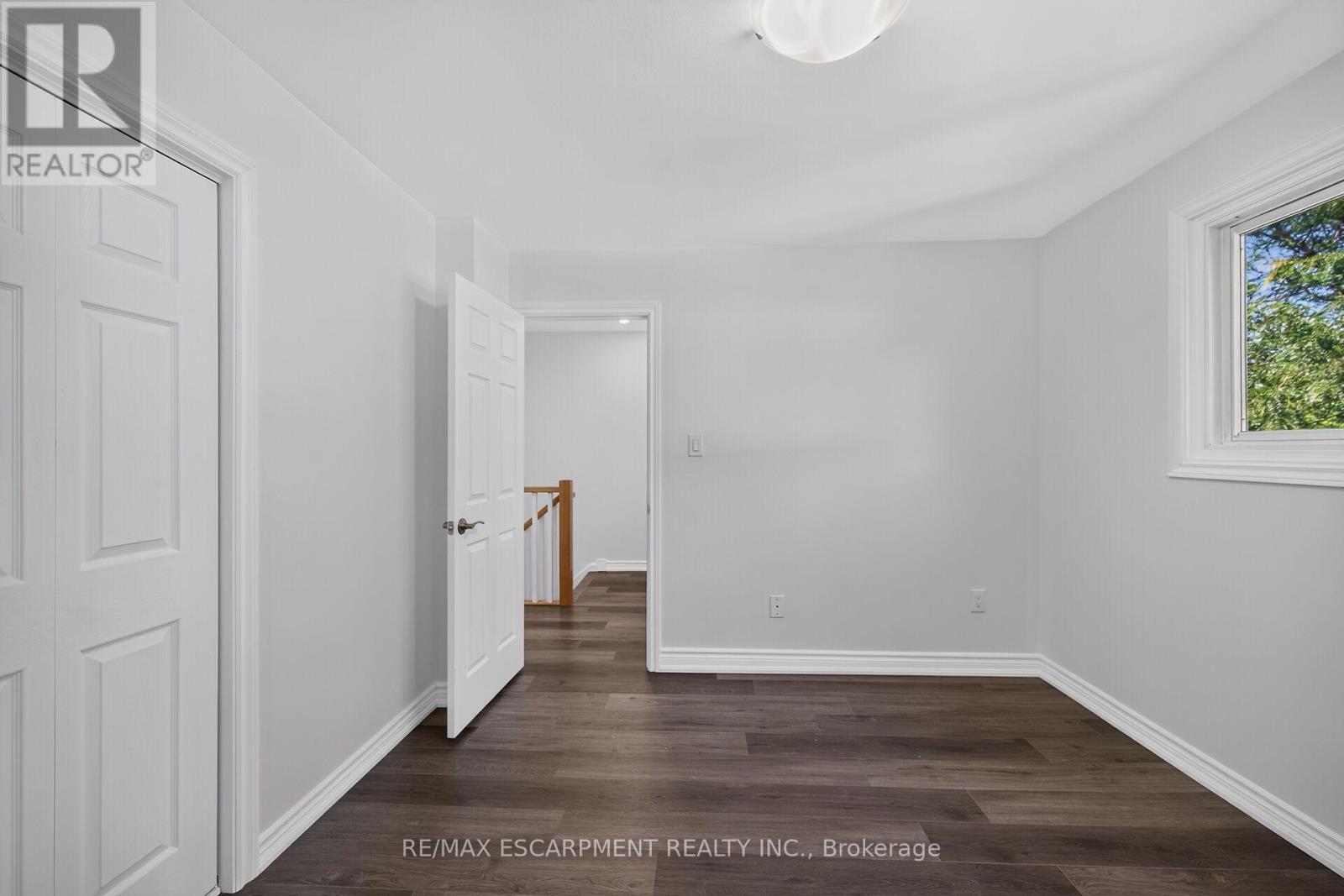 2 - 199 York Road, Hamilton, ON - Indoor Photo Showing Other Room