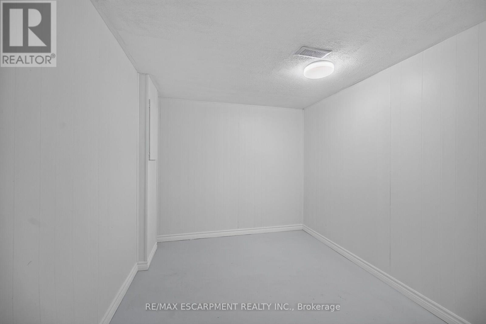 2 - 199 York Road, Hamilton, ON - Photo Showing Other Room