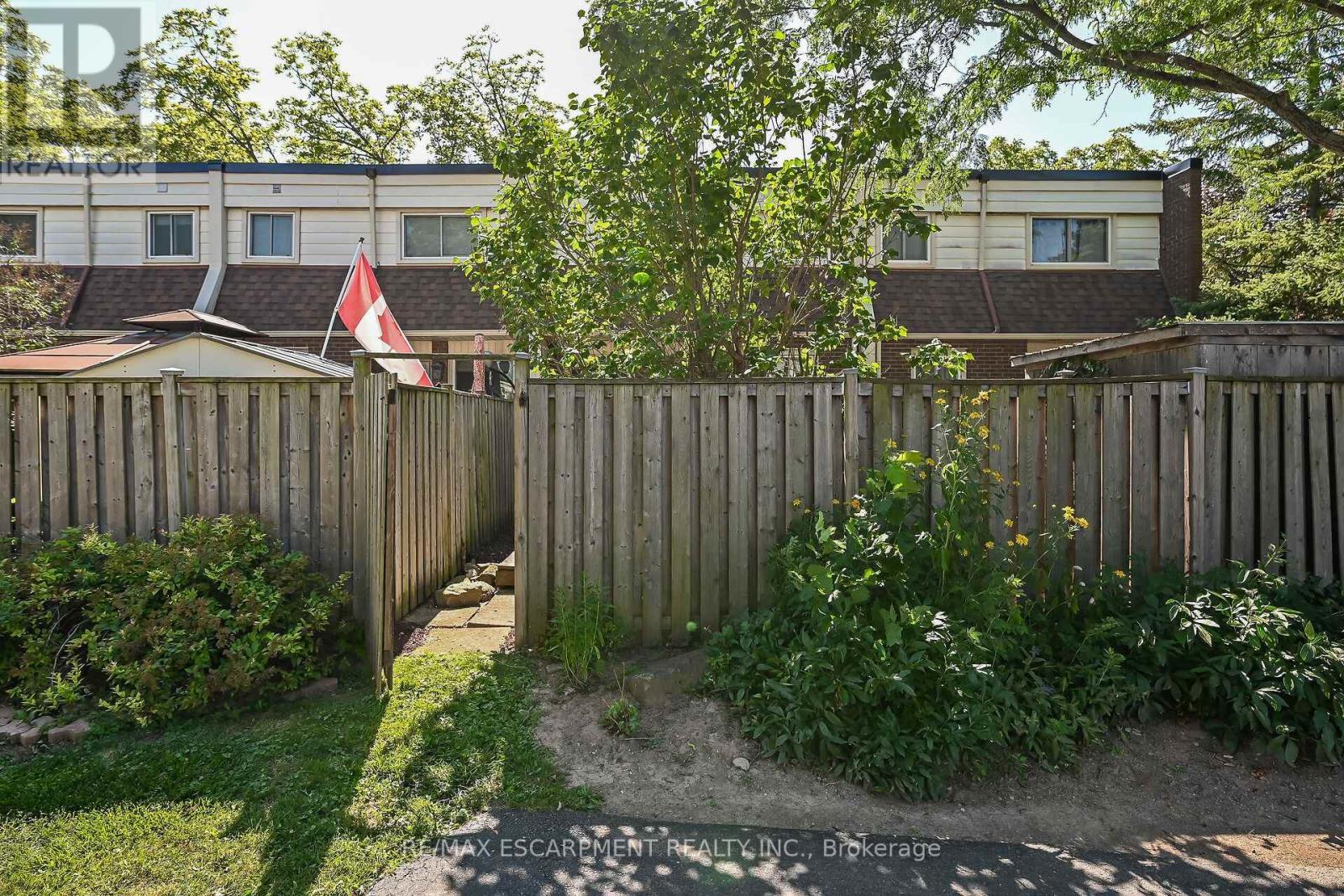 2 - 199 York Road, Hamilton, ON - Outdoor