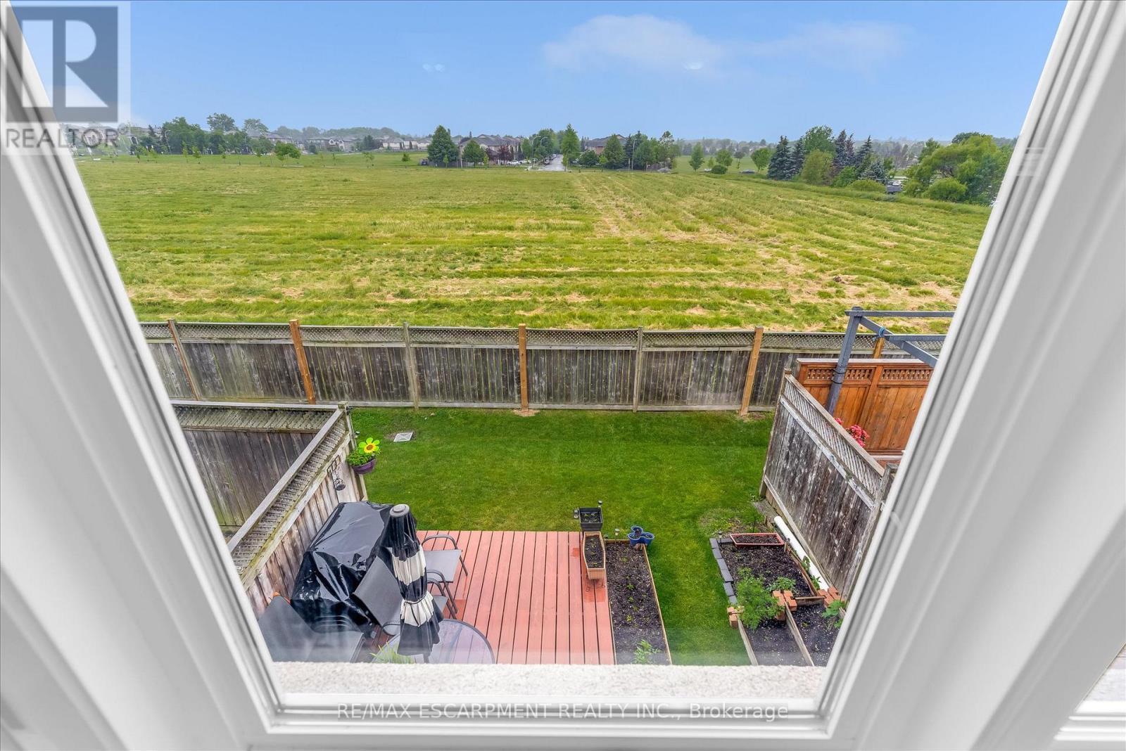 13 - 370 Stonehenge Drive, Hamilton, ON - Outdoor