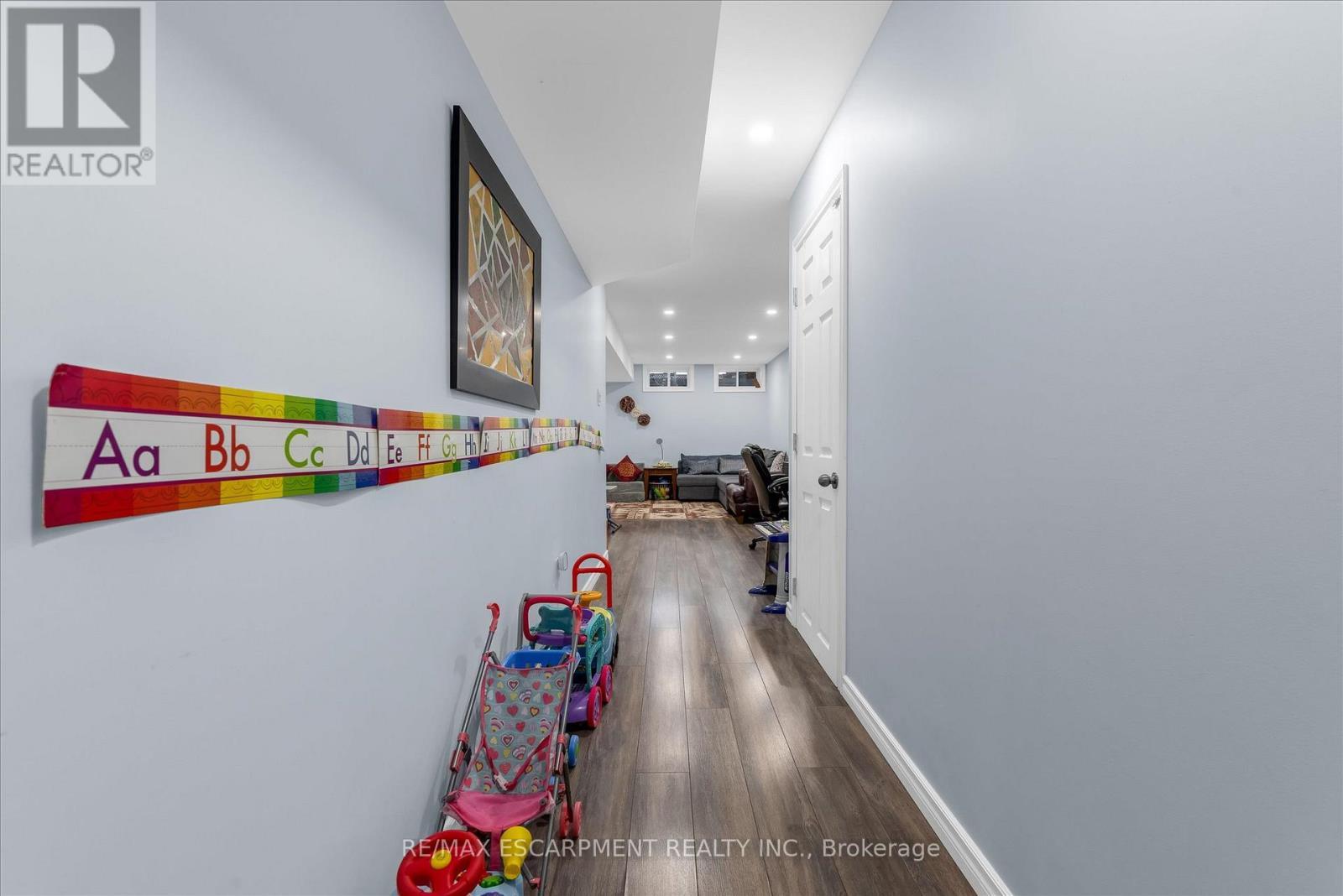 13 - 370 Stonehenge Drive, Hamilton, ON - Indoor Photo Showing Other Room