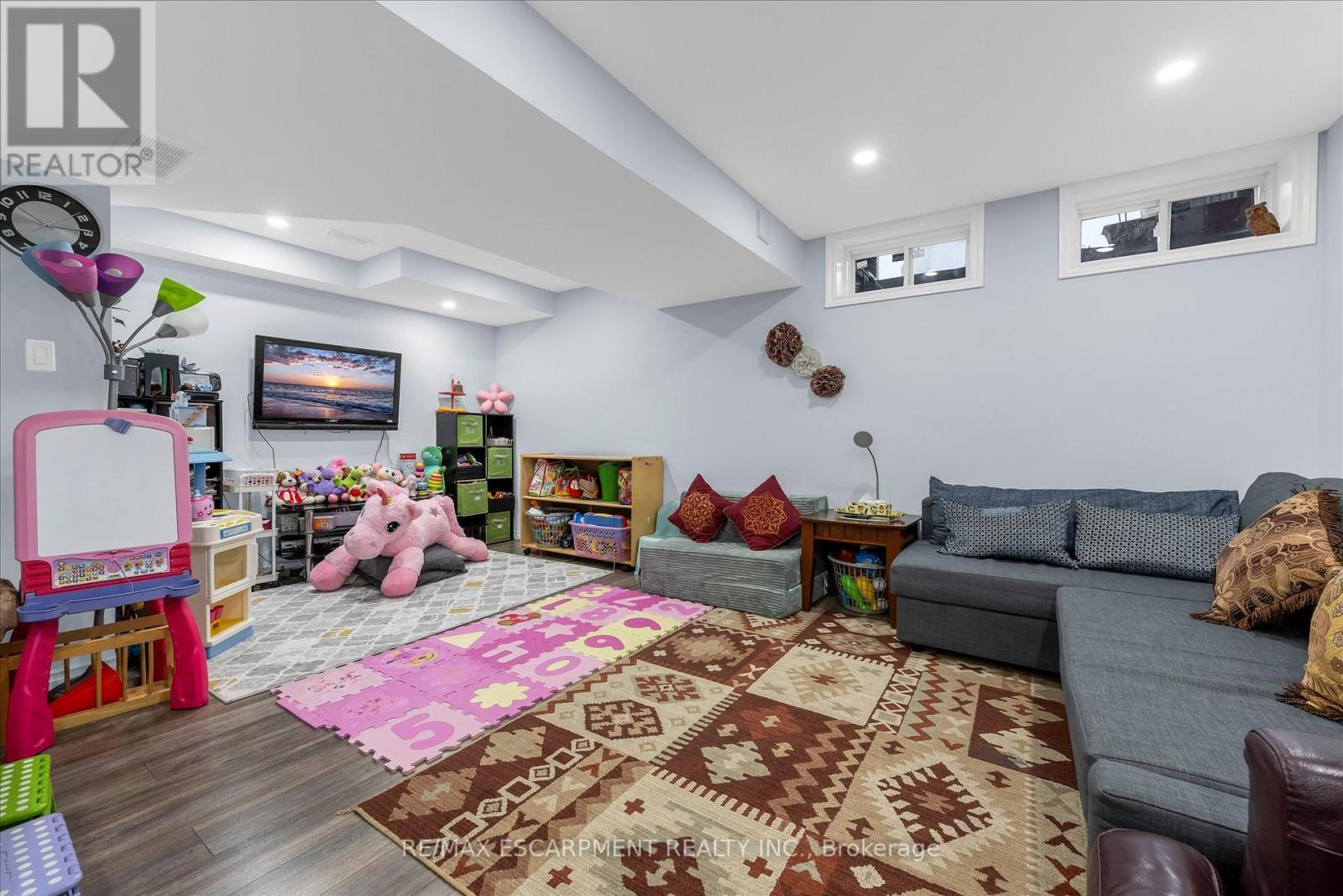 13 - 370 Stonehenge Drive, Hamilton, ON - Indoor Photo Showing Other Room