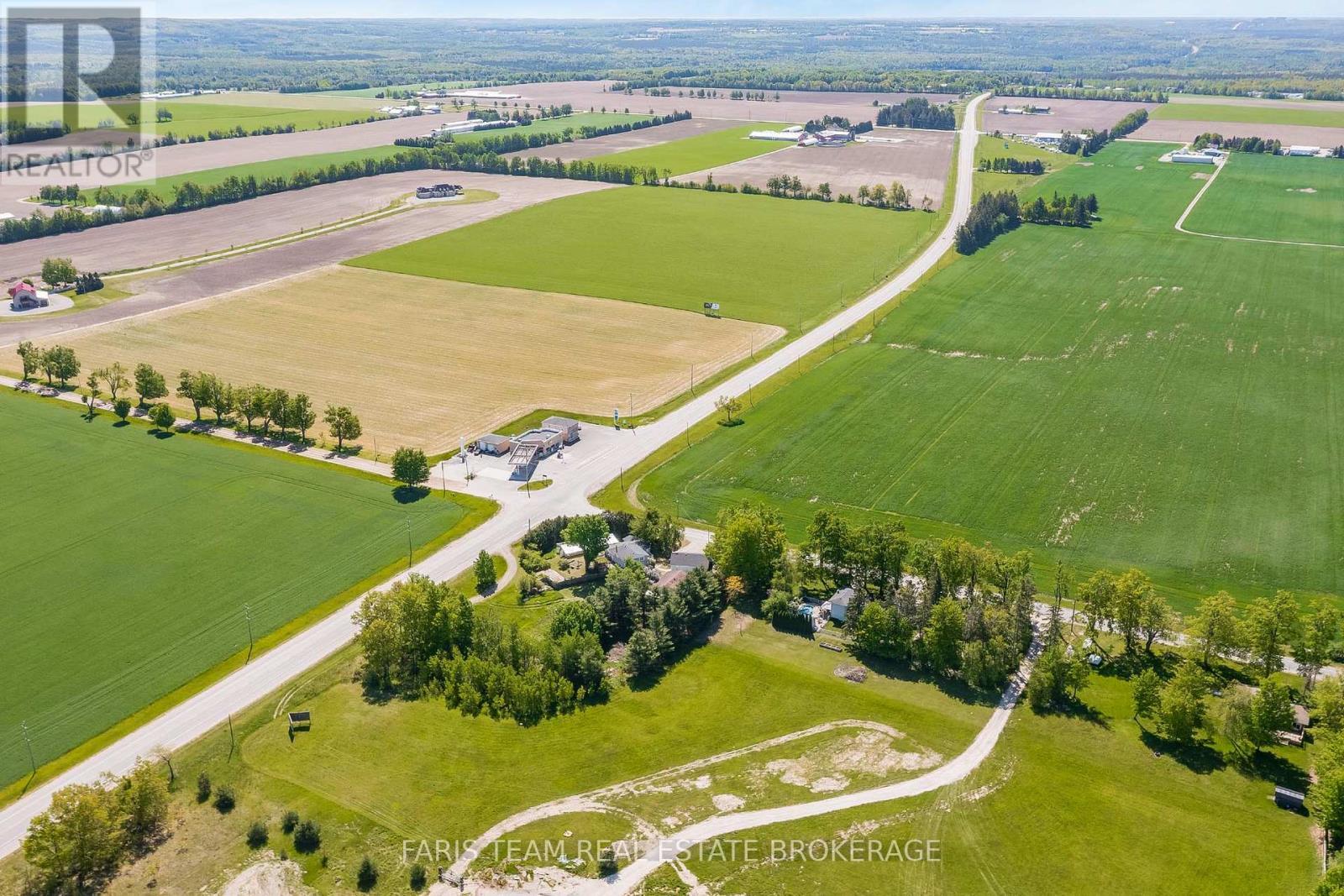 1008 Rainbow Valley Road W, Springwater, ON - Outdoor With View