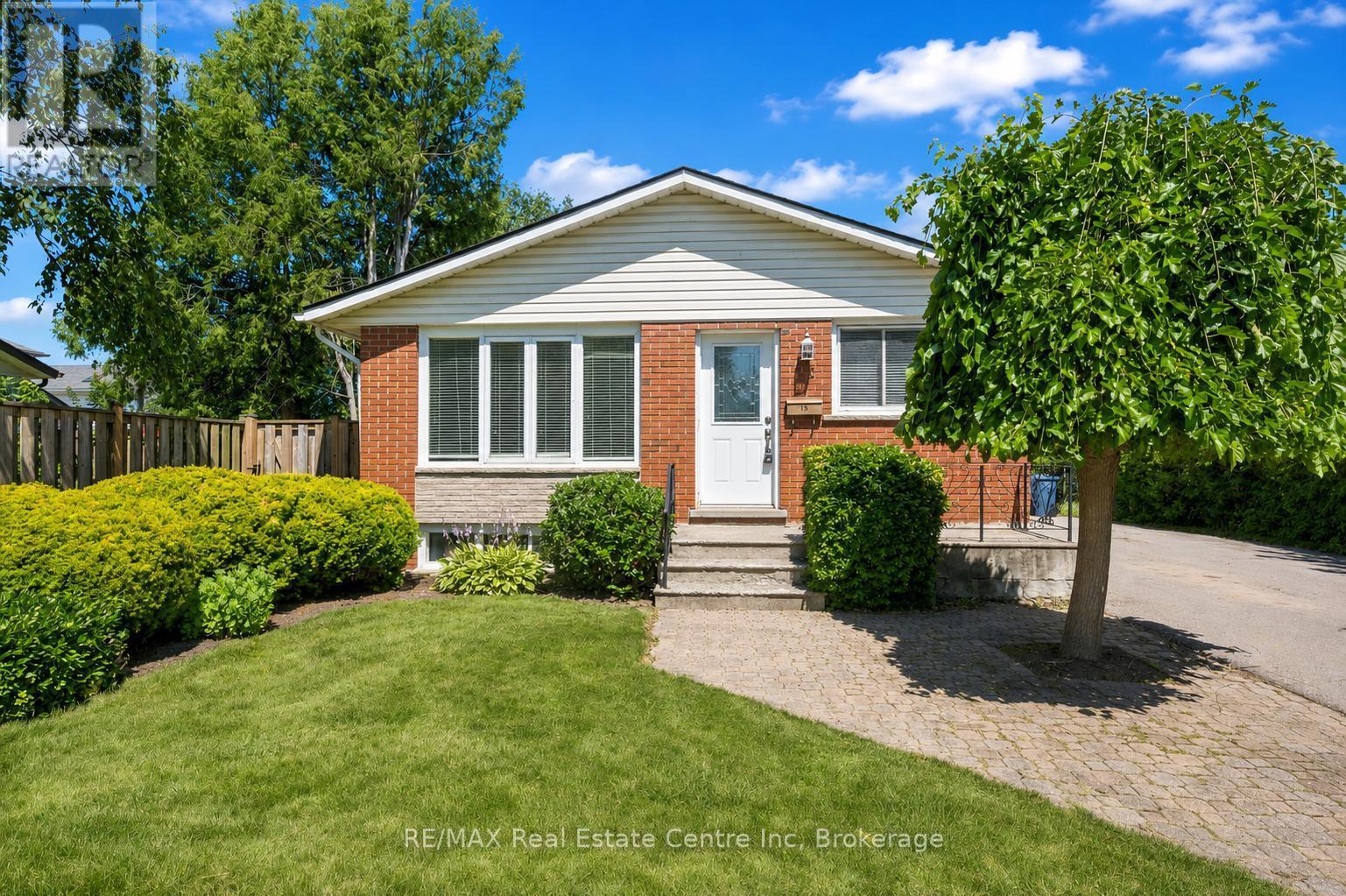95 Mountford Drive, Guelph (Grange Road), ON - Outdoor