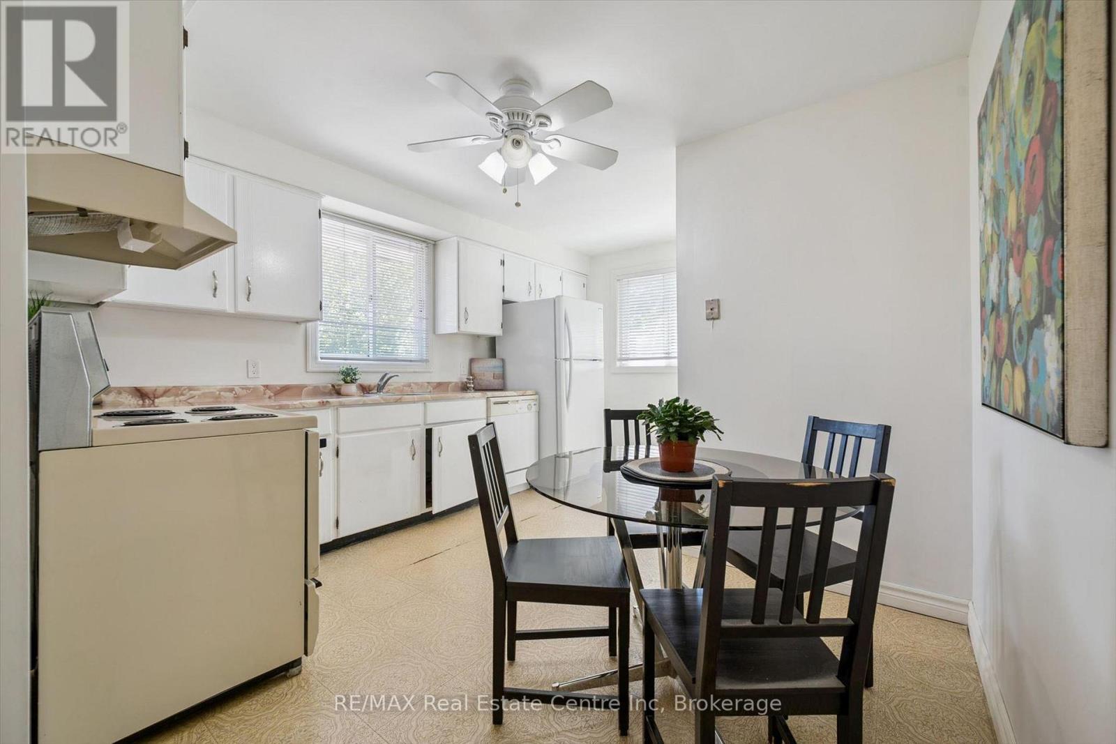 95 Mountford Drive, Guelph (Grange Road), ON - Indoor