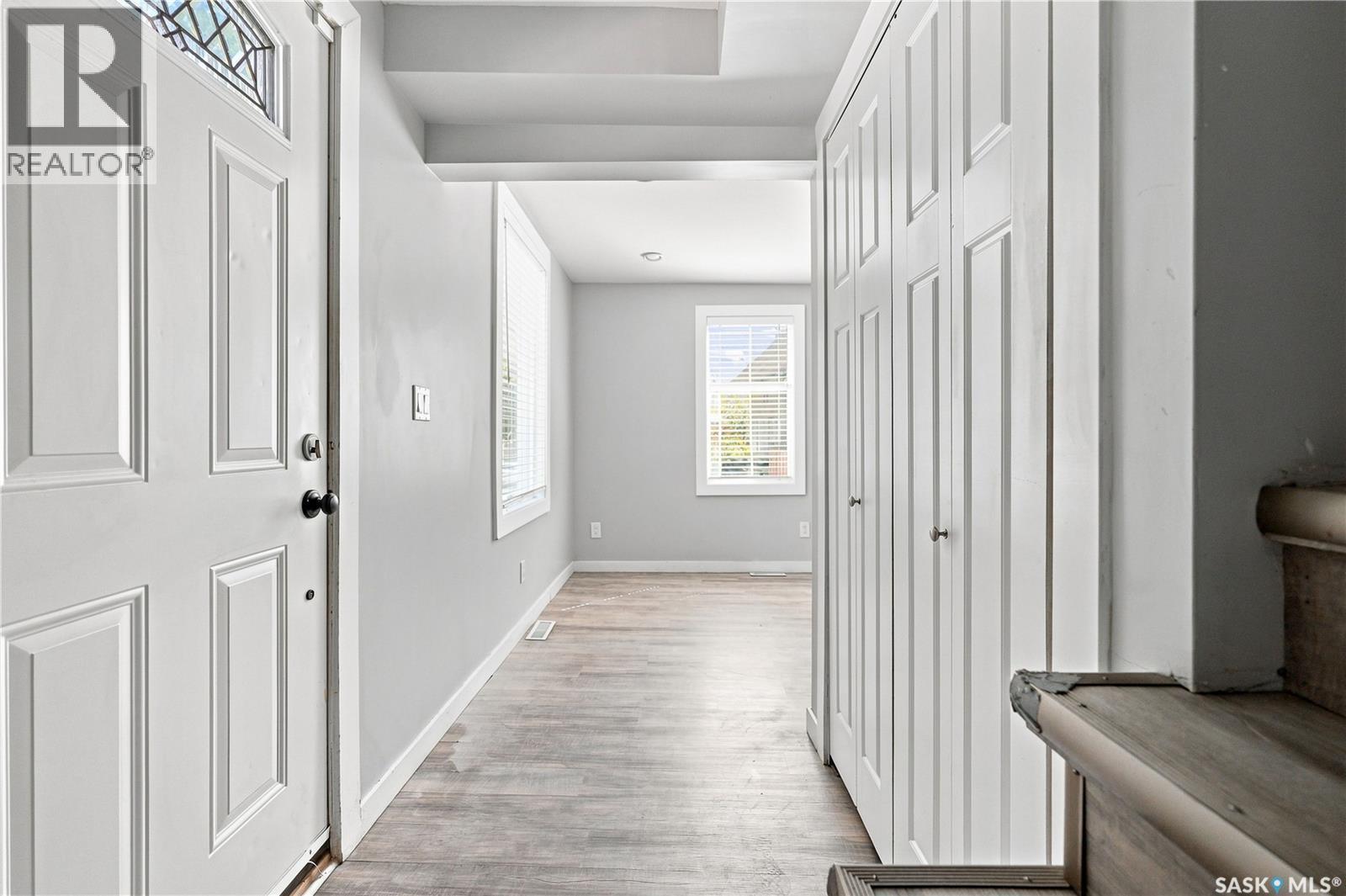215 26Th Street W, Saskatoon, SK - Indoor Photo Showing Other Room