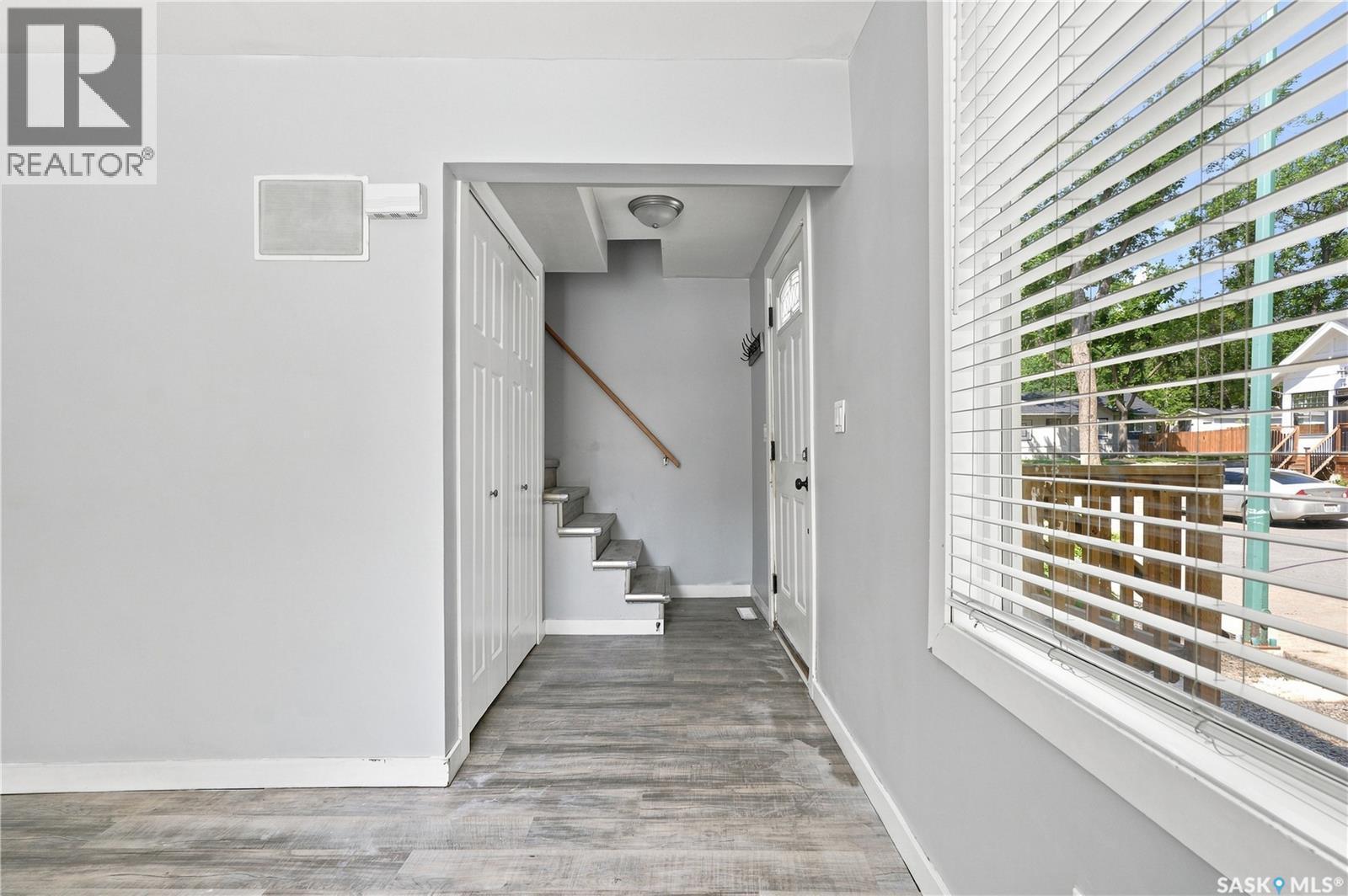 215 26Th Street W, Saskatoon, SK - Indoor Photo Showing Other Room