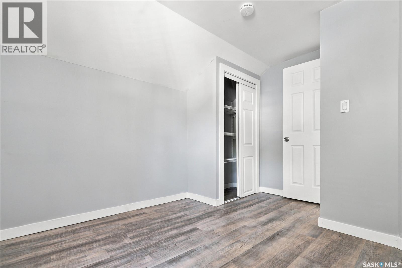 215 26Th Street W, Saskatoon, SK - Indoor Photo Showing Other Room