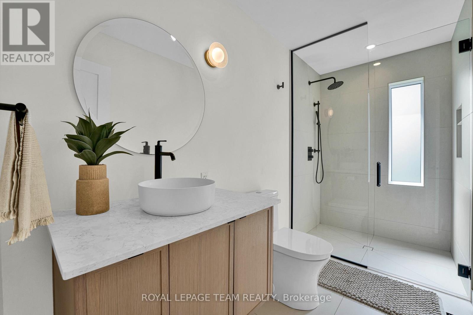 2584 Stagecoach Road, Ottawa, ON - Indoor Photo Showing Bathroom